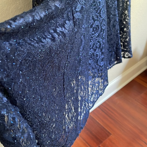 R & M Richard’s Full Length Blue Gown Size 8 Off Shoulder Lace Sweetheart Neck - Picture 9 of 11